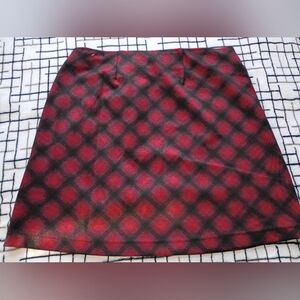 Maurices Size Small Stylish Red and Black Women's Plaid Skirt
